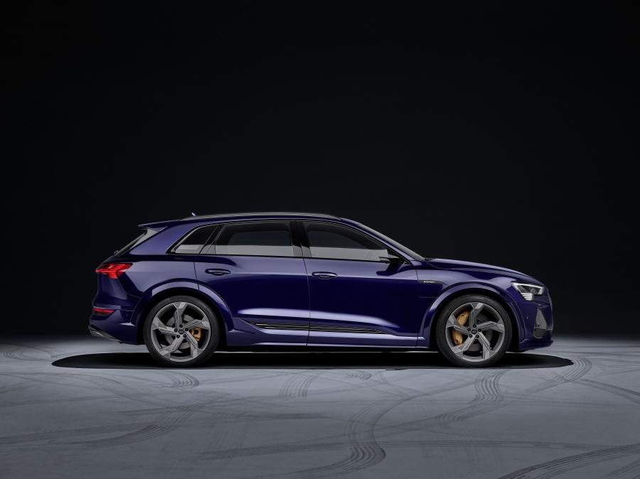  Audi e-tron S 2020 года  (WW) (фото 35 из 62)